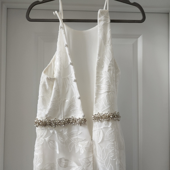 David's Bridal DB Studio Sequin Leaf Sheath Wedding Dress Soft White Size 8 - Picture 14 of 16